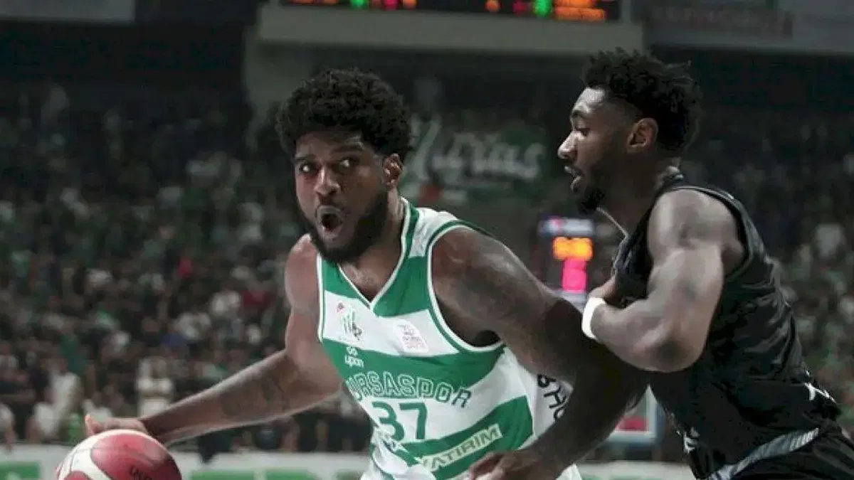 Bursaspor 82-76 Beşiktaş (MAÇ SONUCU - ÖZET)