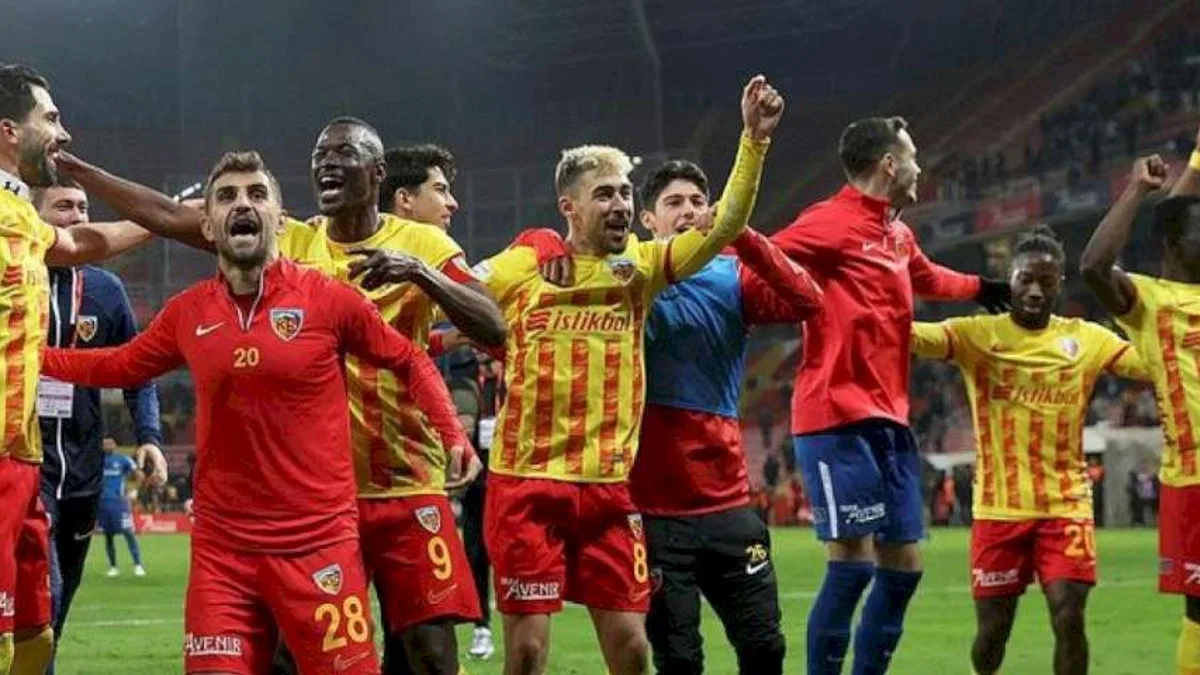 Kayserispor Recep Uçar'la uçuşa geçti!