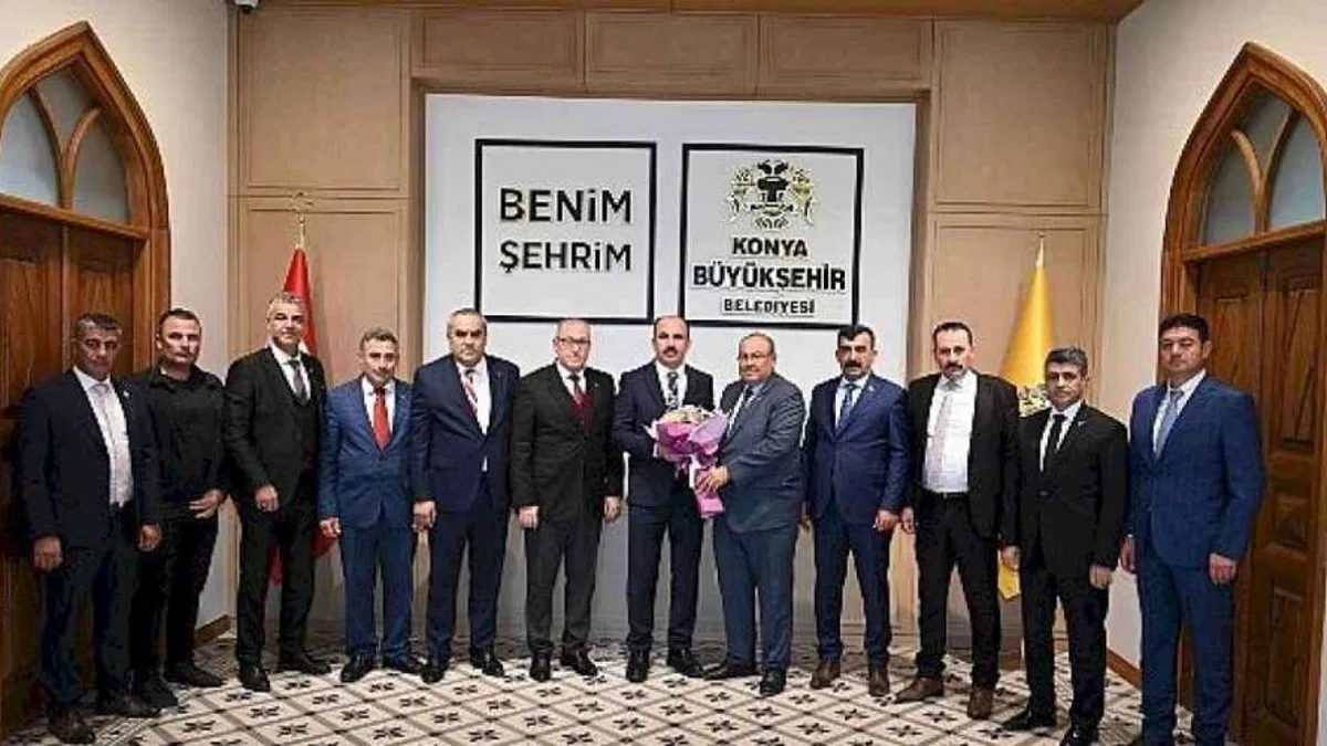 Başkan Altay Tüm Muhtarların 19 Ekim Muhtarlar Günü'nü Kutladı