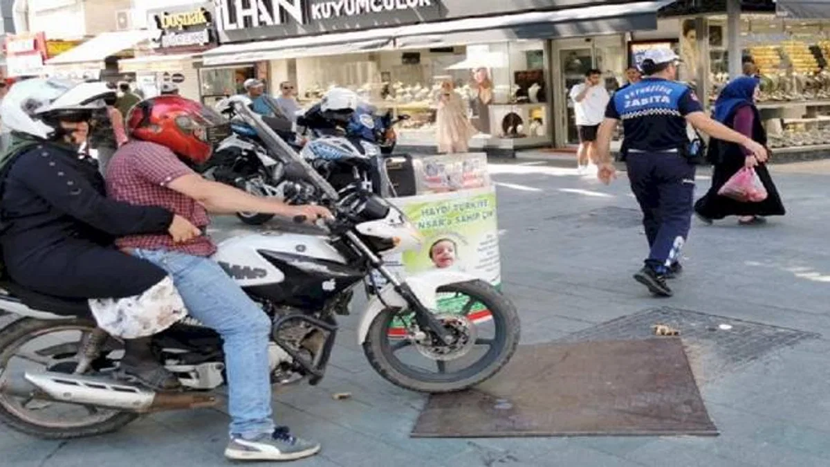 Kocaeli'de zabıta ve emniyetten motosiklet denetimi