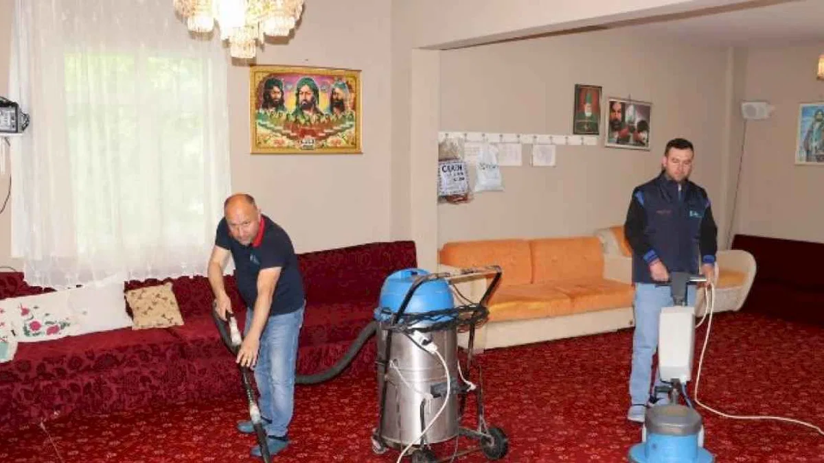 İzmit'te ibadethanelerde hijyen çalışması sürüyor