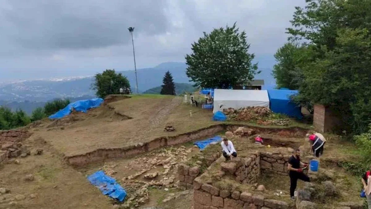 Kurul Kalesi’nde tarih yeniden gün yüzüne çıkıyor​​​​​​​