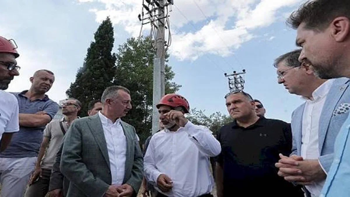 İtfaiyeden TMO'daki patlamaya 15 araç ve 37 personelle müdahale