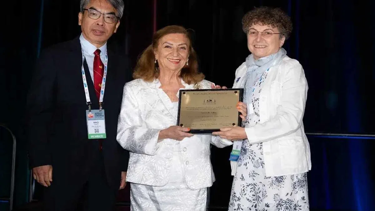Prof. Dr. Rüveyde Akbay'a 'uluslarası' onur