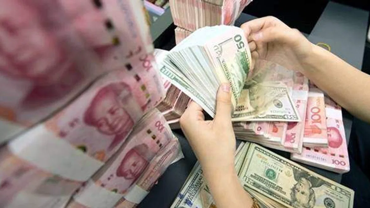 Yuan, dolar karşısında tarihi düşük seviyeye geriledi