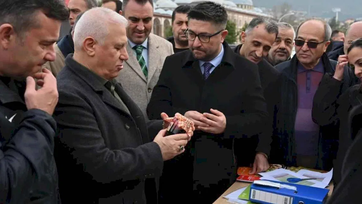 Bursa Büyükşehir Belediyesi'nden üreticiye fide ve fidan desteği