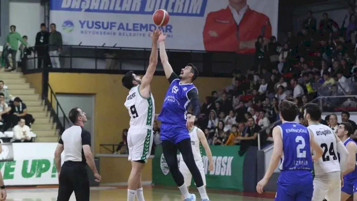 Sakarya Büyükşehir Basketbol’dan zirveye ilk adım