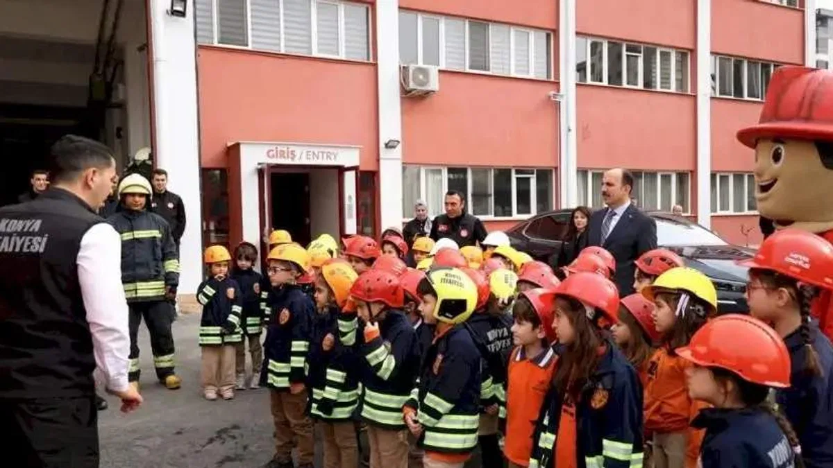 Konya ’da 45 bin ilkokul 1'lere itfaiye eğitimi