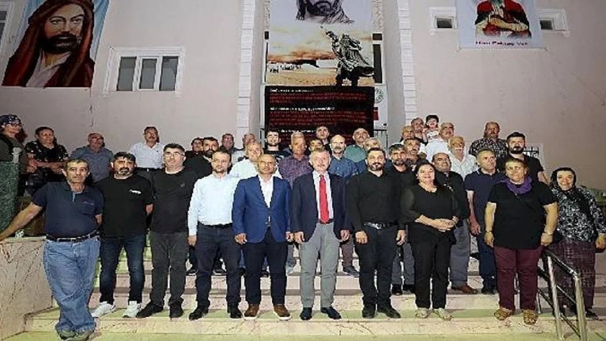 Başkan Büyükakın, Körfez Cemevi'nde Muharrem ayı orucuna katıldı