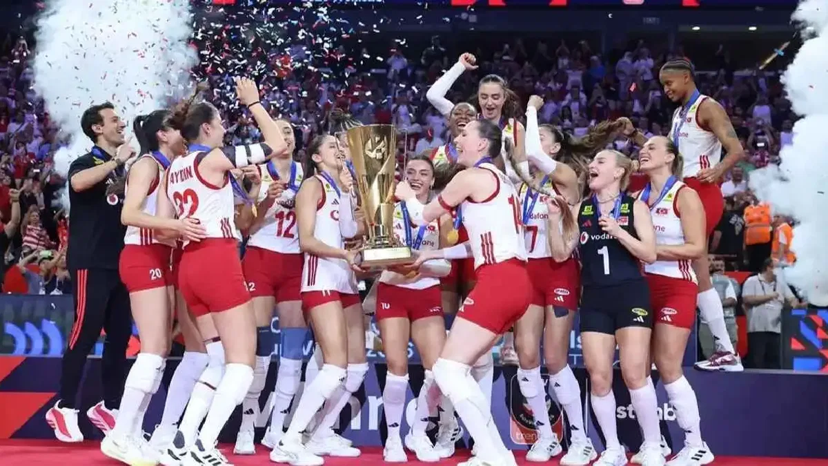 CEV Trendyol 2026 Avrupa Şampiyonası'nda kupa ve madalya sahiplerini buldu... Tarih yazdık
