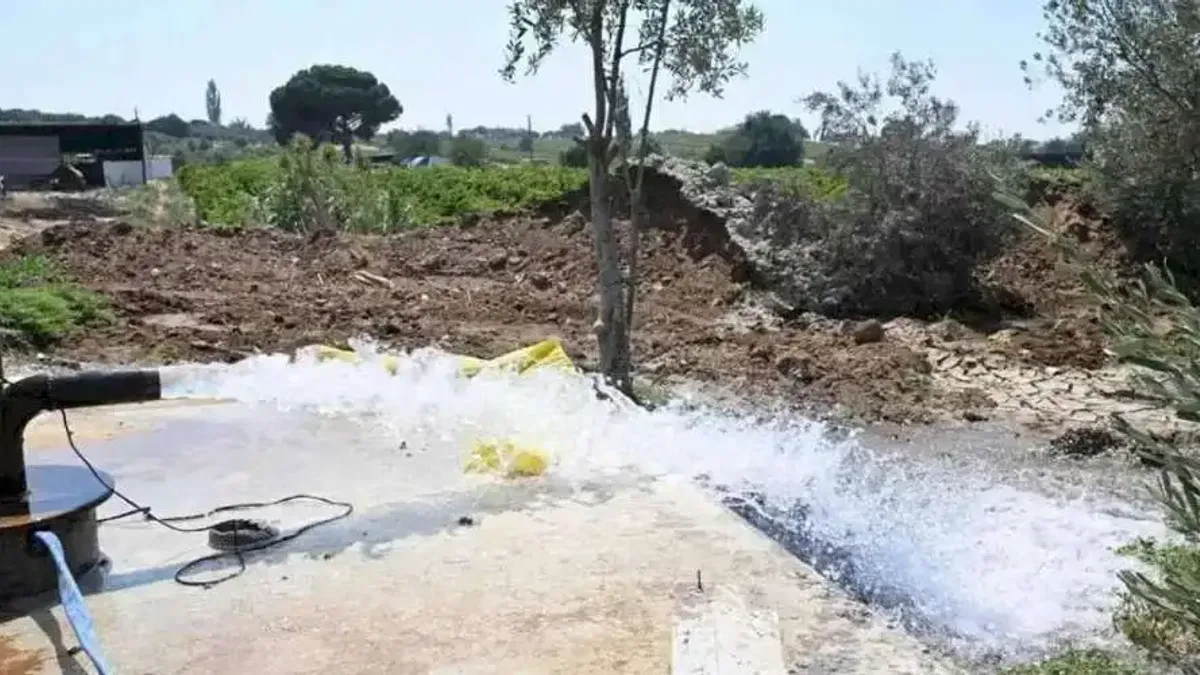 Manisa Gölmarmara'da saniyede 8 litre verimli sondaj