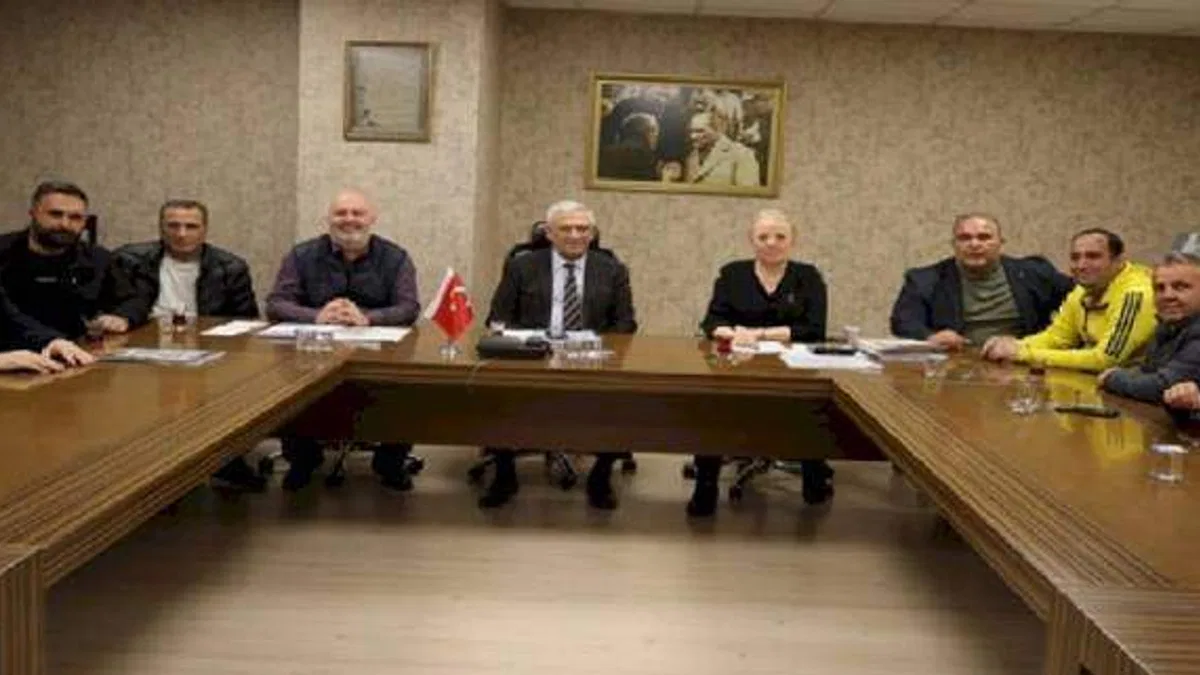 İzmit'te yüzler gülüyor... Emekçilere yüzde 75 zam!