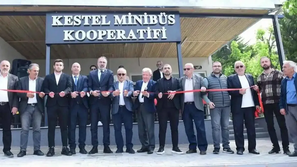 Bursa Kestel'de Minibüs Kooperatifi'nin yeri yenilendi