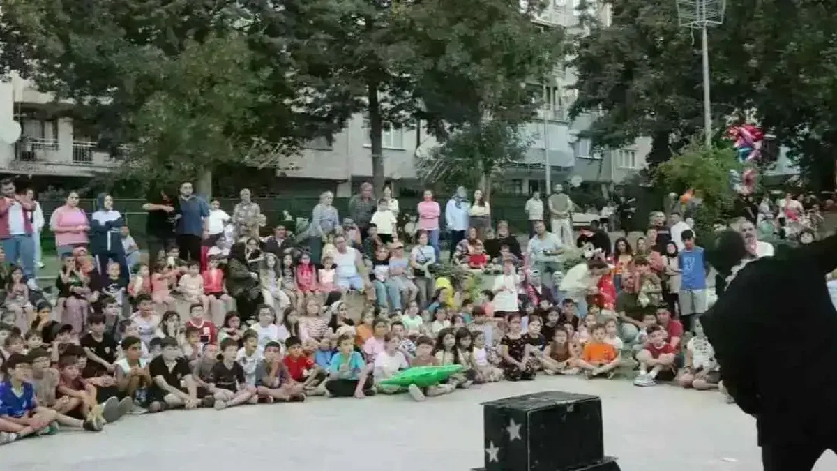Büyükşehir Çocuk Şenliği Gördes’te