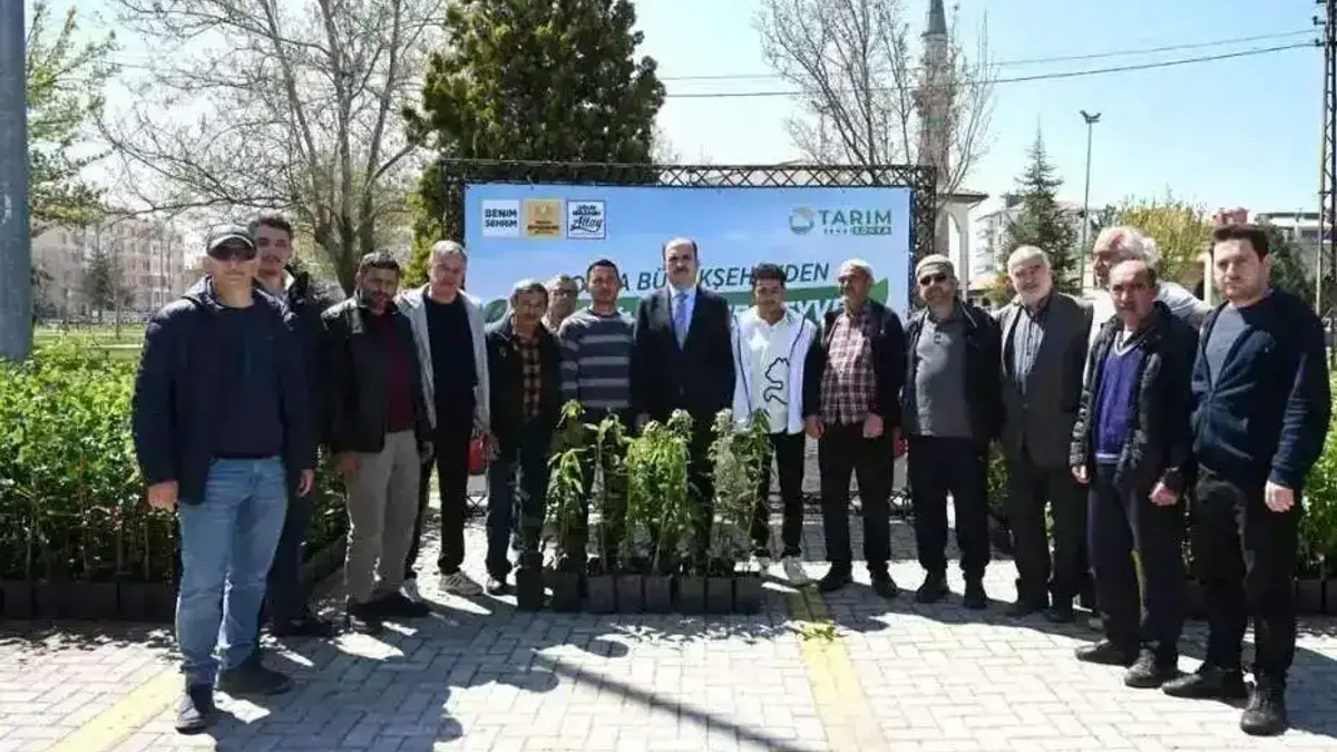 Konya’da çiftçiye yüzde 50 hibe ile meyve fidanı desteği