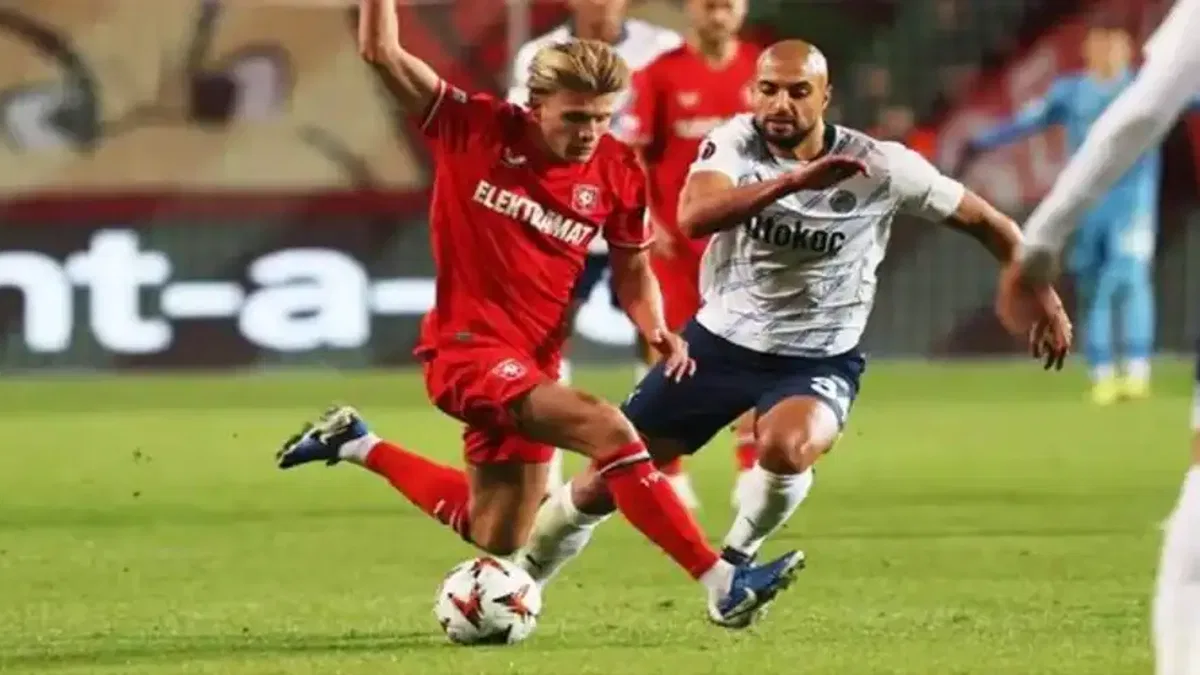 Twente 1 -1 Fenerbahçe (Maç Sonucu) Fener, Hollanda'dan puanla döndü