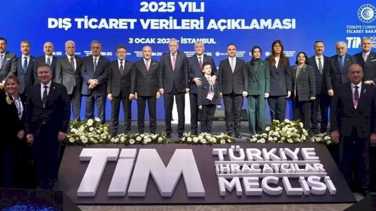 Türkiye 2025'te 273,4 Milyar Dolarla İhracatta Yeni Bir Rekora İmza Attı