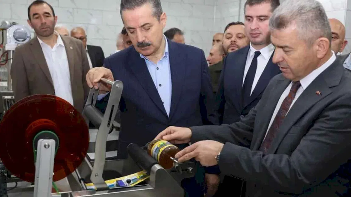 Artvin’de apiterapi ürünleri işleme ve bal dolum tesisi hizmete açıldı
