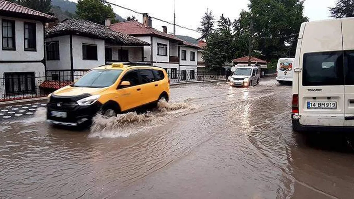 Meteorolojiden Batı Karadeniz için sağanak uyarısı