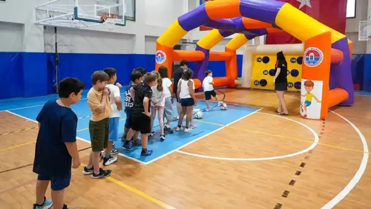 İstanbul Maltepe'de 'yaz' dersleri başladı