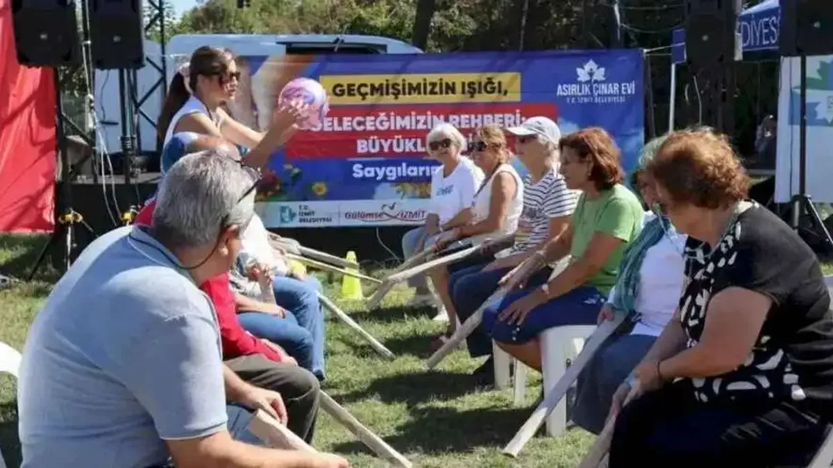Kocaeli İzmit’te asırlık çınarlar Sarısu’da buluştu