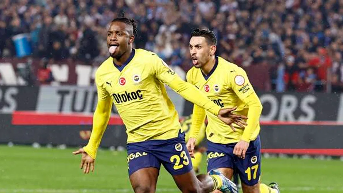 Trabzonspor 2-3 Fenerbahçe (Maç Sonucu) Fener hata yapmadı, 3 puanı aldı!