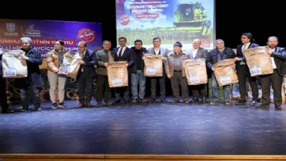 Silivri'de milli ayçiçek atağı başladı