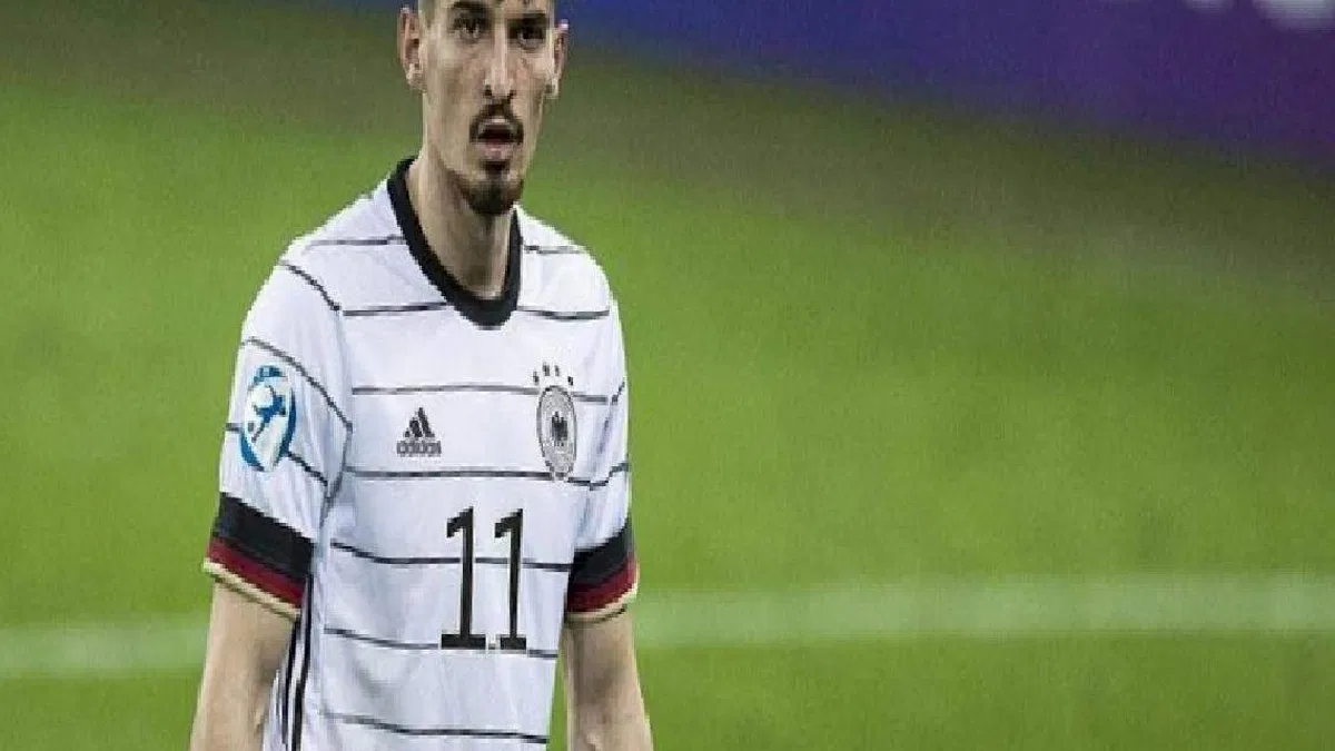 Fenerbahçe'den Augsburg'a kiralanan Mergim Berisha Almanya Milli Takımı'nda!