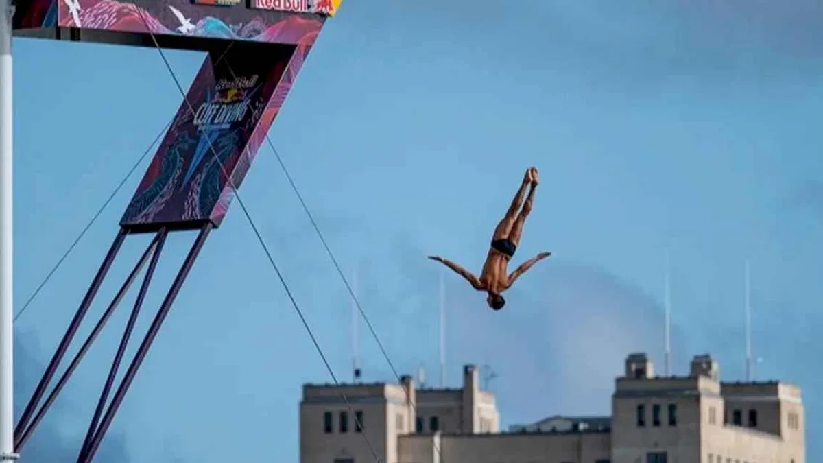 Red Bull Cliff Diving Norveçte kazanan Iffland ve Lichtenstein oldu