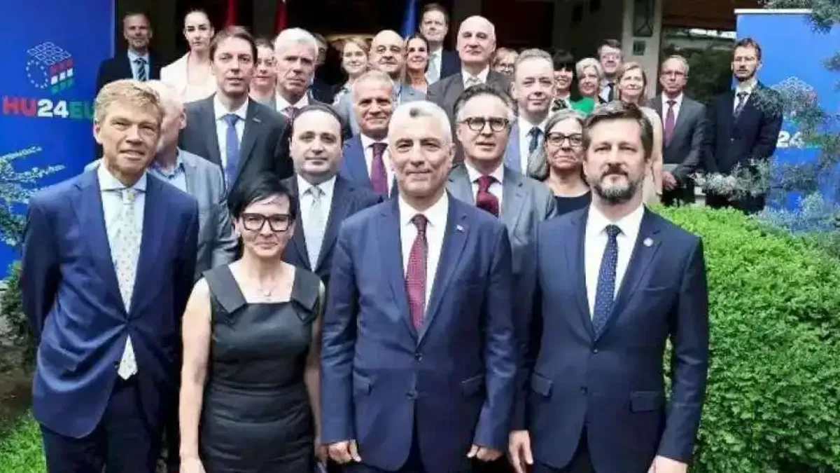 Bakan Bolat, AB'li Büyükelçilerle buluştu