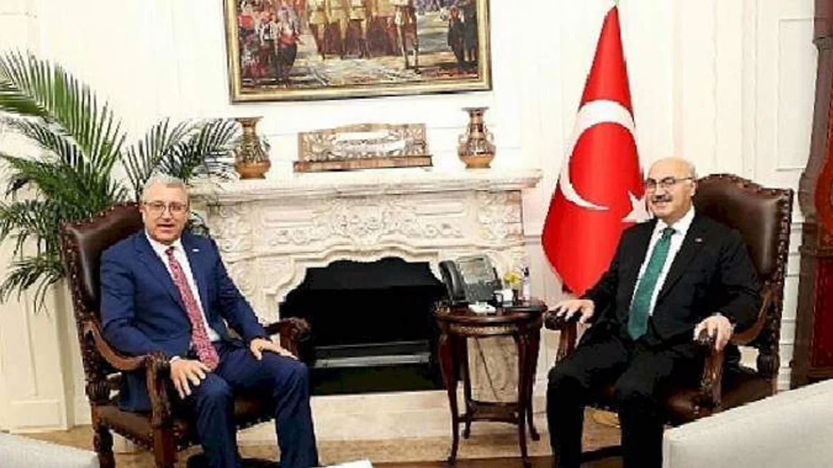 Rektör Prof. Dr. Budak "Ülkemizin iktisadi gelişimine ışık tutmaya çalışacağız"