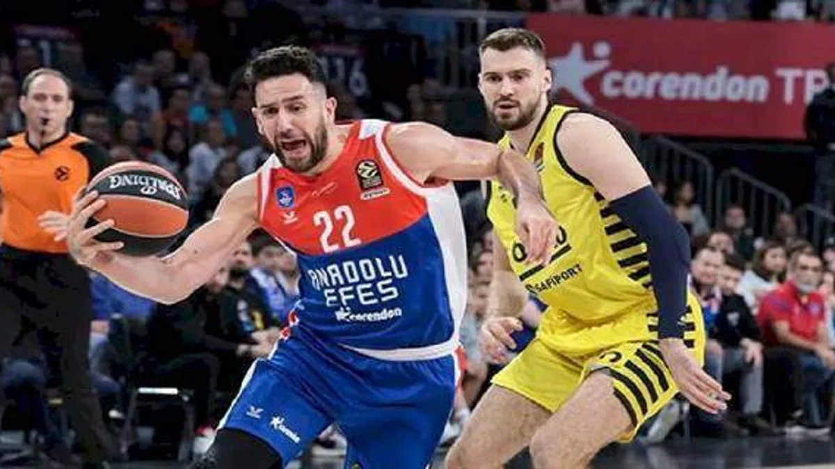 THY EuroLeague'de kritik Türk derbisi