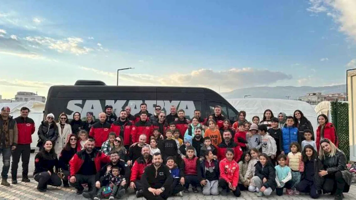 Felaketin yıl dönümünde yardımlar devam etti