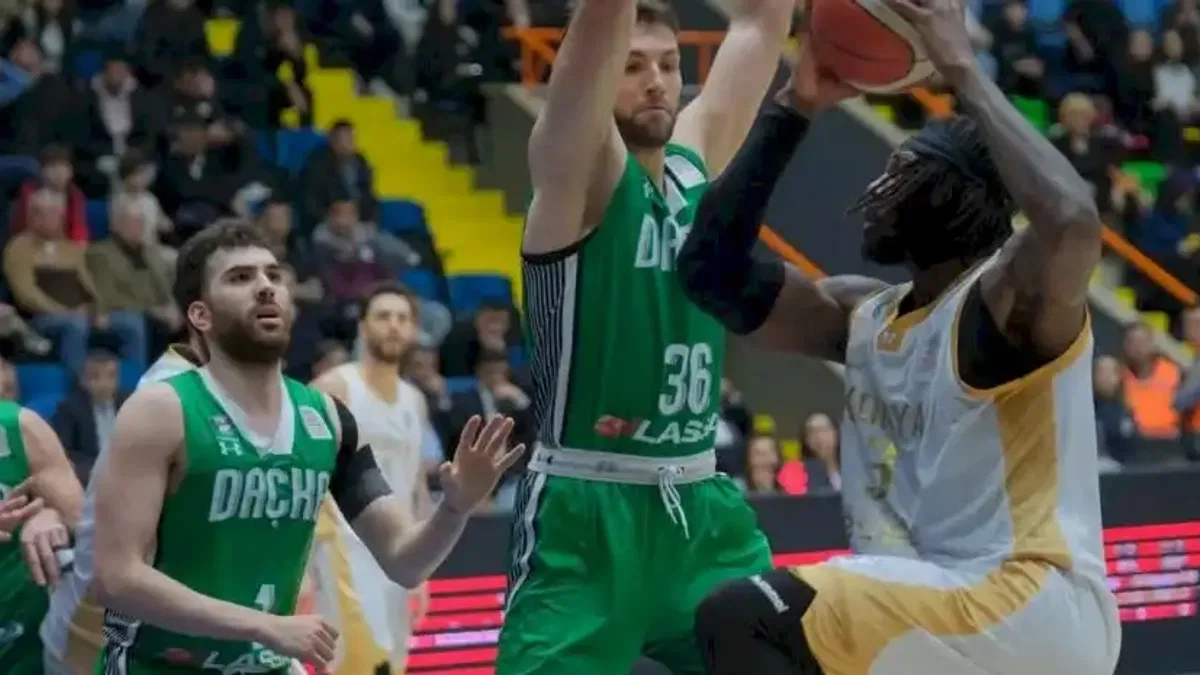 Konya Büyükşehir Belediyespor, Darüşşafaka’yı farklı yendi