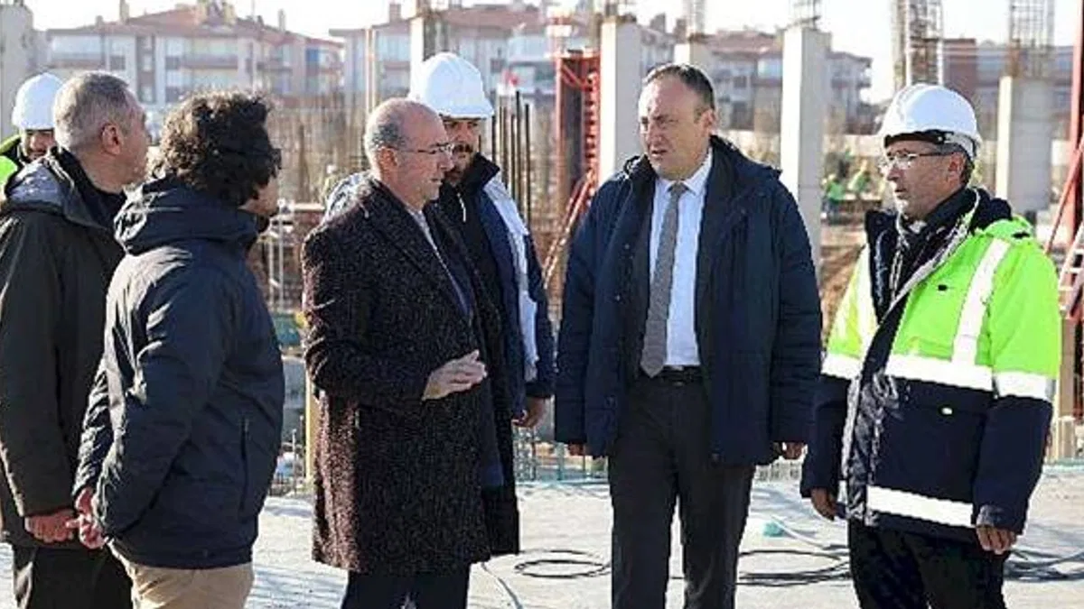Türkiye'nin ilk yeşil sertifikalı sporcu yetiştirme merkezi'nin yapımı sürüyor