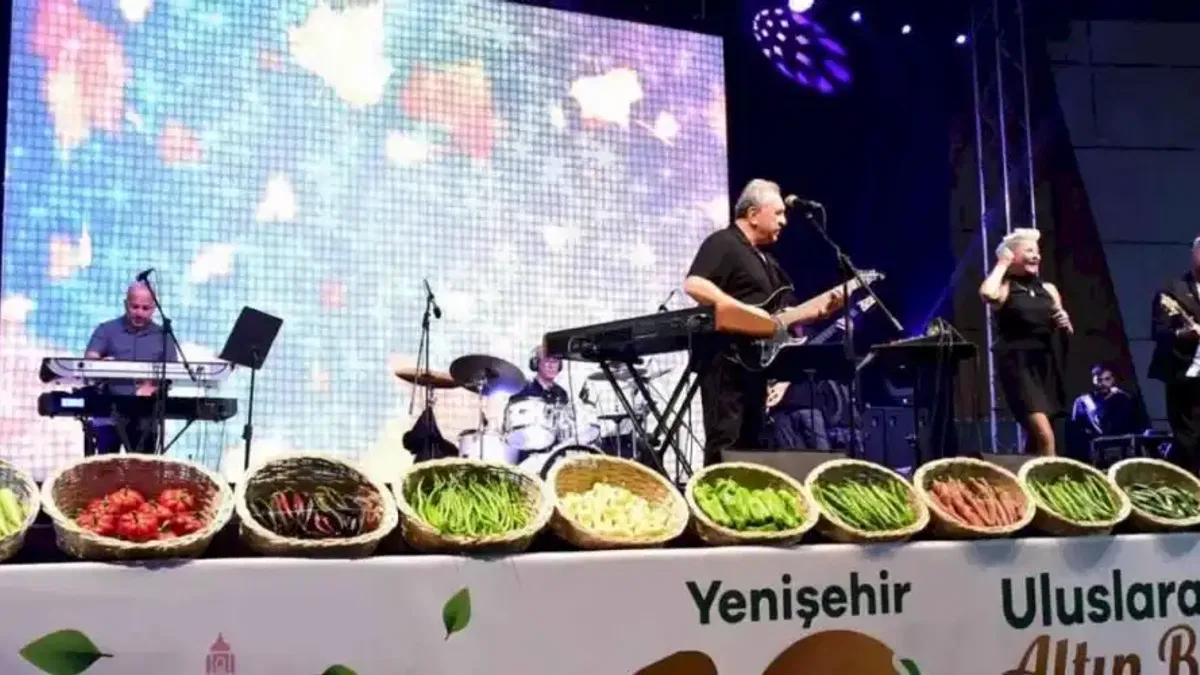 Altın Biber Festivali Ümit Besen ve Pamela ile final yaptı