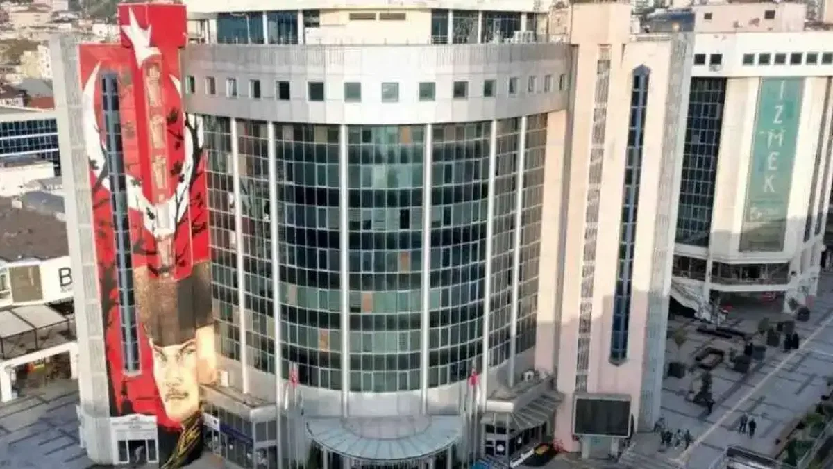 İzmit Belediyesi greyder operatörü çalıştıracak