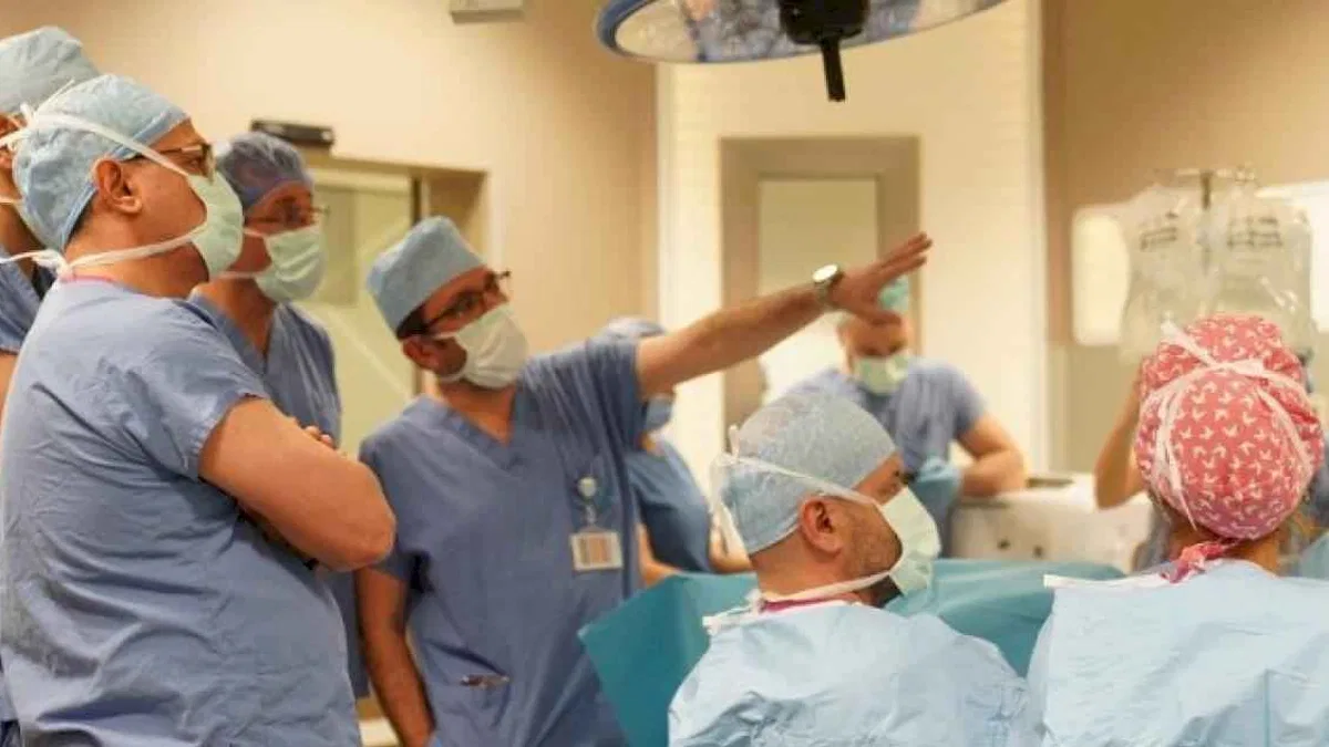 Türk üroloji hekimlerinden yabancı doktorlara eğitim