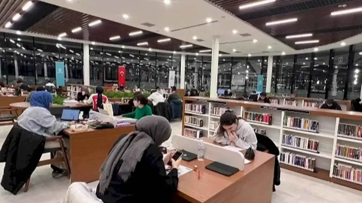 Kocaeli Millet Kütüphanesi'ne ilk günden yoğun ilgi