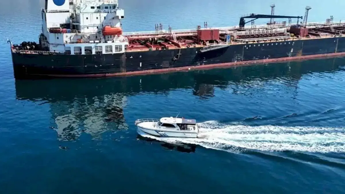 Kocaeli'de 7 bin 90 metreküp atık denizden ayrıştırıldı