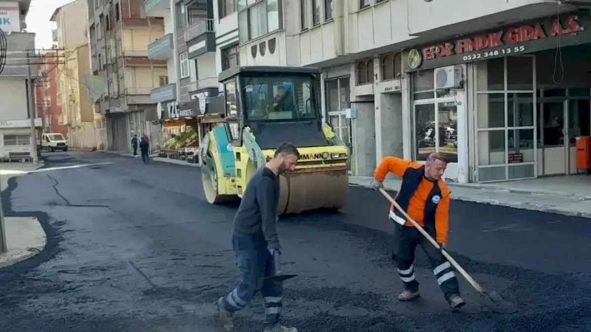 Trabzon'da yollara rekor asfalt döküldü