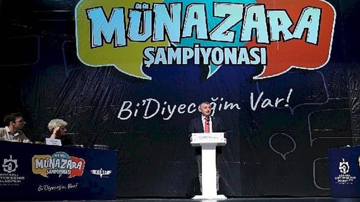 Münazarada ödüller sahiplerini buldu