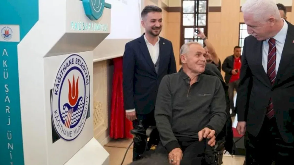 İstanbul Kağıthane'de 'engelsiz şarj' projesi