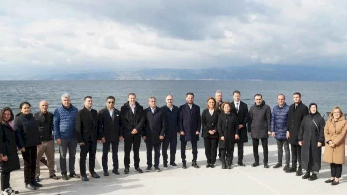 Dinçer'den Mudanya dijital spor merkezi müjdesi