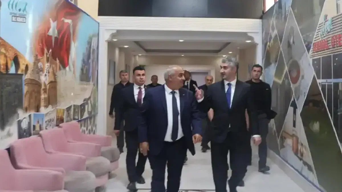 Bakan Yardımcısı Tarıkdaroğlu Aziziye’de