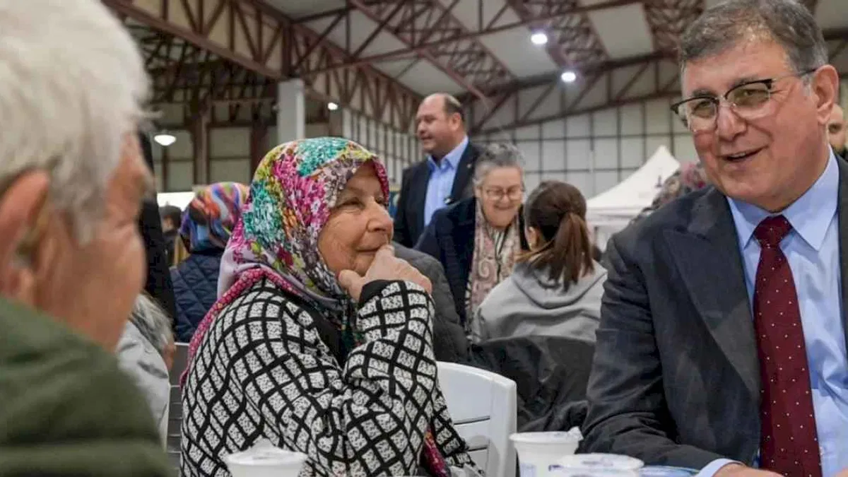 İzmir'de destek ve dayanışmayı büyüyor