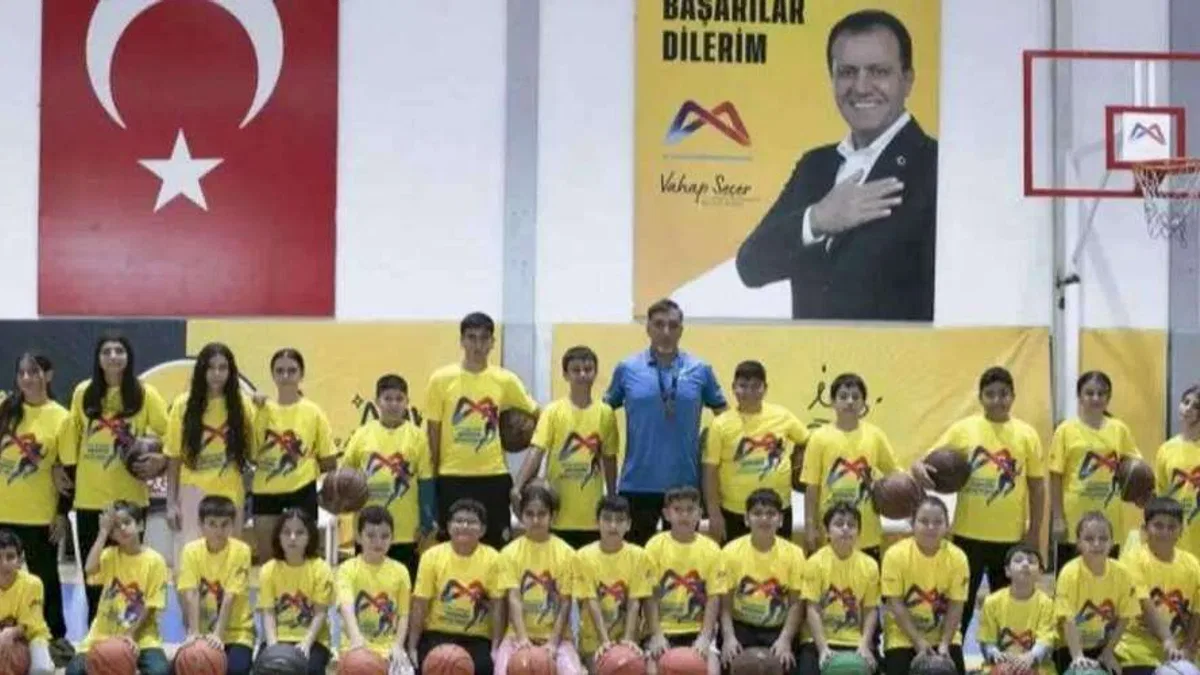 Mersin’de ücretsiz basketbol kursuna yoğun ilgi