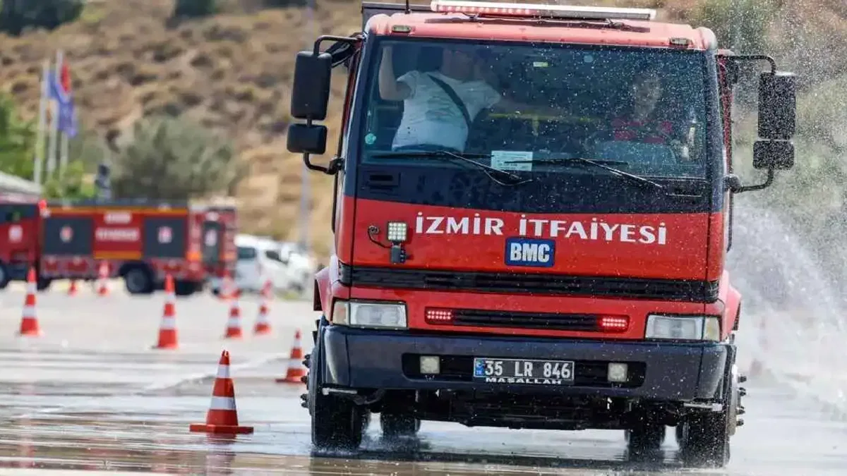 İzmir'de itfaiyecilere zorlu eğitim!