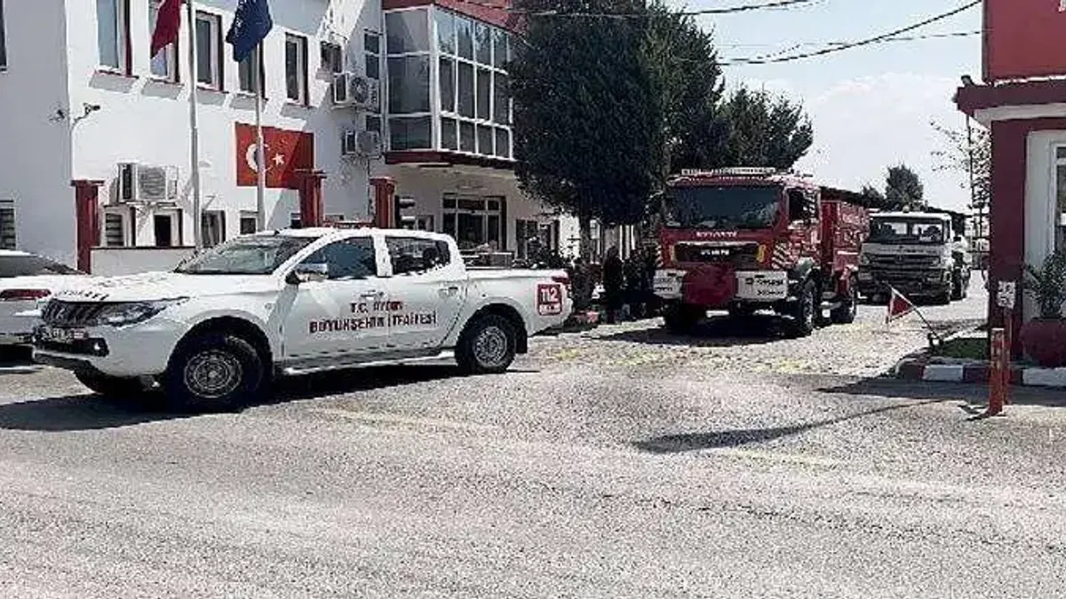 Aydın Büyükşehir Belediyesi İtfaiyesi Çanakkale yangınına müdahale için yola çıktı