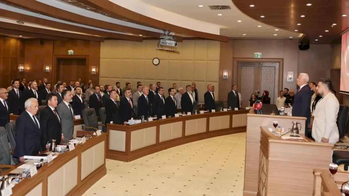 Bursa Büyükşehir Meclisi'nden kurtuluşa özel saygı